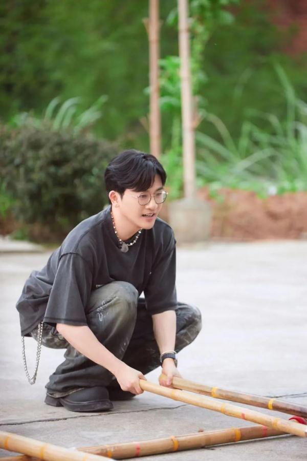 《我们的美好生活》举办乡村村民发布会，为改造民宿做深入调研