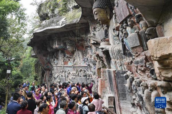 世界文化遗产大足石刻景区接待游客量创同期历史新高