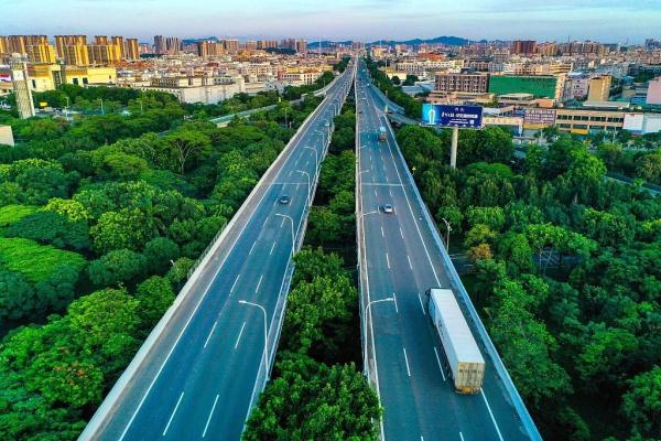 “中国最繁忙高速公路”即将扩建 “中国最繁忙高速公路”即将扩建