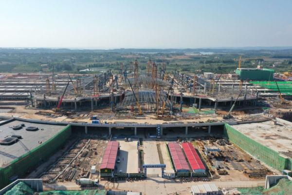 沿江高铁荆门西站雏形初现 沿江高铁荆门西站雏形初现