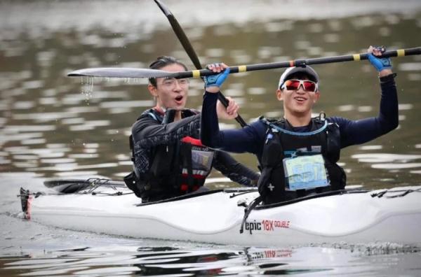 浙大学霸，站上美国这个领奖台！