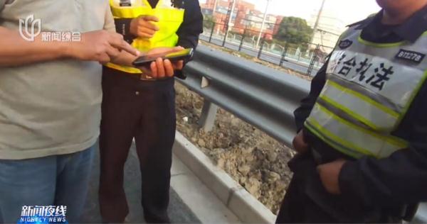 急!沪一夫妇接到绑匪来电索要50万赎金,还有儿子哭救声… 急!沪一夫妇接到绑匪来电索要50万赎金,还有儿子哭救声…