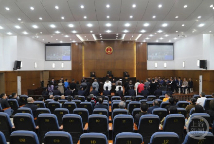 涉案金额逾22.5亿，这个犯罪团伙栽了，21人被判刑