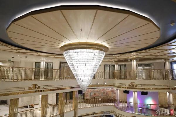 我国首艘国产大型邮轮“爱达·魔都号”今日命名交付 我国首艘国产大型邮轮“爱达·魔都号”今日命名交付