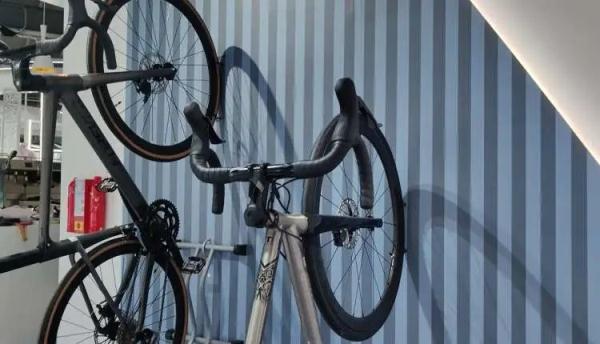 进博展品成网红商品,老字号出海受热捧... 进博展品成网红商品,老字号出海受热捧...