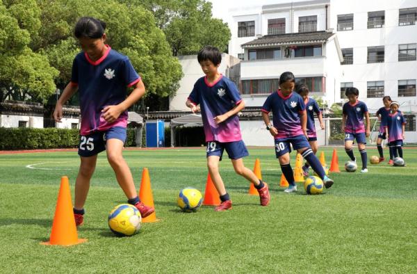 中国足球的“12岁退役”现象 中国足球的“12岁退役”现象