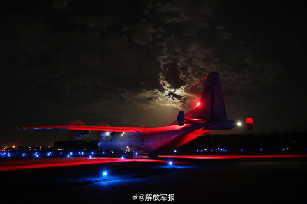 晒图！战机夜间训练图上新
