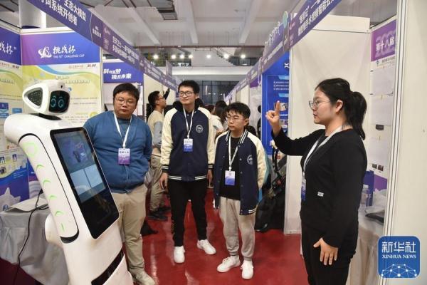 中国“以赛促创”激发科技创新的青春力量