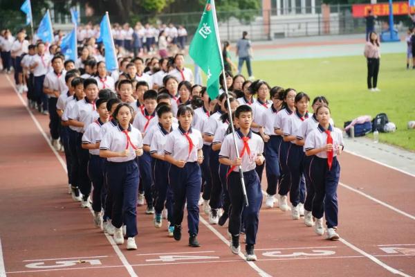 每天30分钟大课间,广州市中小学校各出“奇招”→ 每天30分钟大课间,广州市中小学校各出“奇招”→