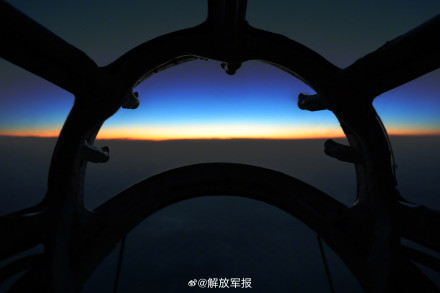 晒图！战机夜间训练图上新