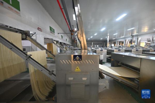 新疆阿拉山口口岸见闻 新疆阿拉山口口岸见闻