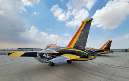 首次亮相！中国飞机全新涂装亮相迪拜