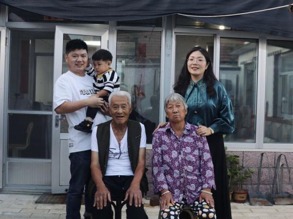 一次指路，让她收获了一份亲情