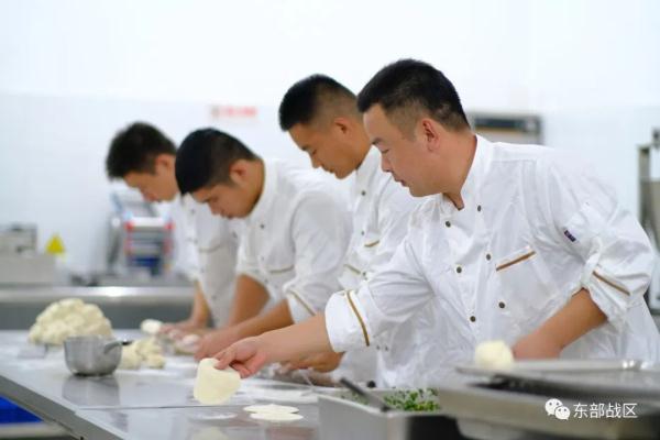 这个入伍17年的老兵，为何4次当“新兵”？