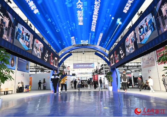 数字之光点亮未来 乌镇峰会筑梦十年 数字之光点亮未来 乌镇峰会筑梦十年