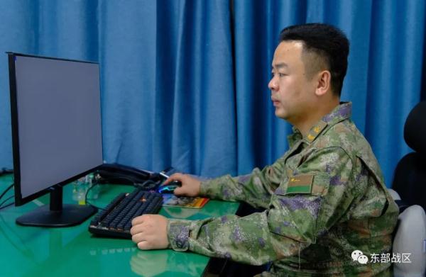 这个入伍17年的老兵，为何4次当“新兵”？