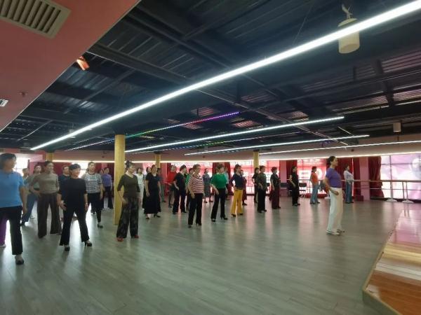 吃老年食堂、上老年大学,天津年轻人在想什么? 吃老年食堂、上老年大学,天津年轻人在想什么?