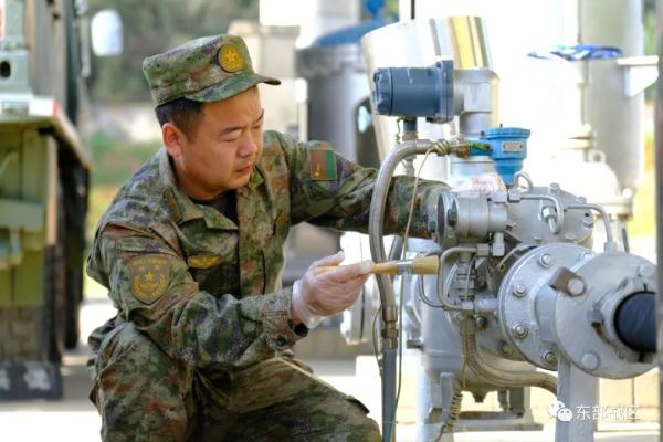 这个入伍17年的老兵，为何4次当“新兵”？