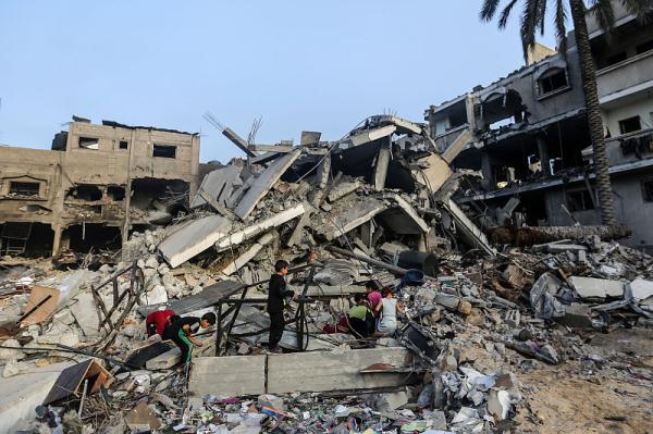 巴勒斯坦国家能源局局长:加沙地带70%输配电网络已被毁 巴勒斯坦国家能源局局长:加沙地带70%输配电网络已被毁