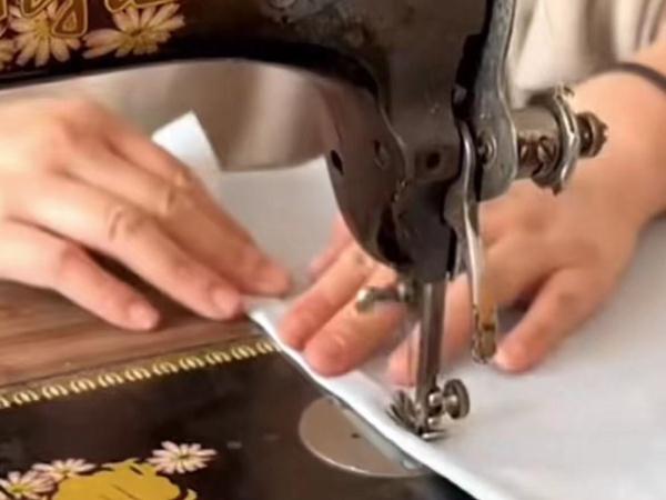 床单变古装，妈妈给儿子拍出国风大片！