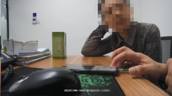 骗子把密码都改了，就差一步！好在警察来了