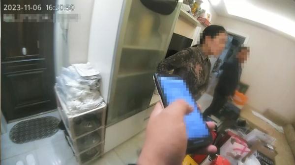 骗子把密码都改了，就差一步！好在警察来了