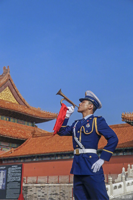 消防员和紫禁城同框好搭