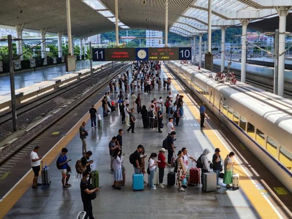 明天就能买!福厦高铁“月票”来了 明天就能买!福厦高铁“月票”来了