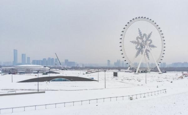 雪后冰城换上冬日银装