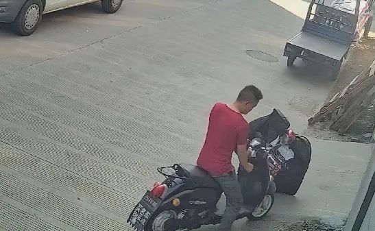 海宁警方连抓3人!他们下手的目标都选择…… 海宁警方连抓3人!他们下手的目标都选择……