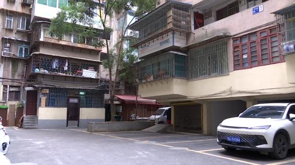 气炸！小区化粪池刚清理又堵了，一查监控竟是这些人