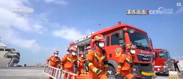 进校园、进社区、进乡村 “蓝朋友”全力筑牢生命“防火墙” 进校园、进社区、进乡村 “蓝朋友”全力筑牢生命“防火墙”