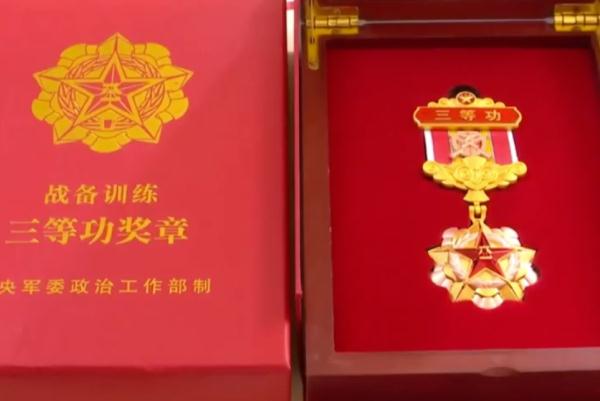 毕业仅一年，00后少尉排长牺牲在边关……