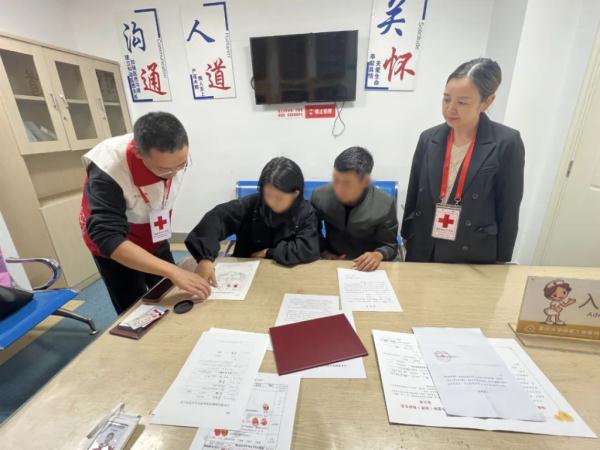 父亲离世后 女儿做了一个决定