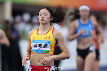 学青会女子100米栏吴艳妮夺冠