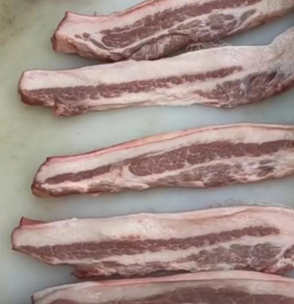 这种肉宁可扔掉也别吃！多吃有风险，冰箱里有的话赶紧丢了