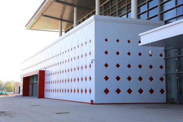 这条时速350公里高铁即将全线开通，4座高铁站亮相