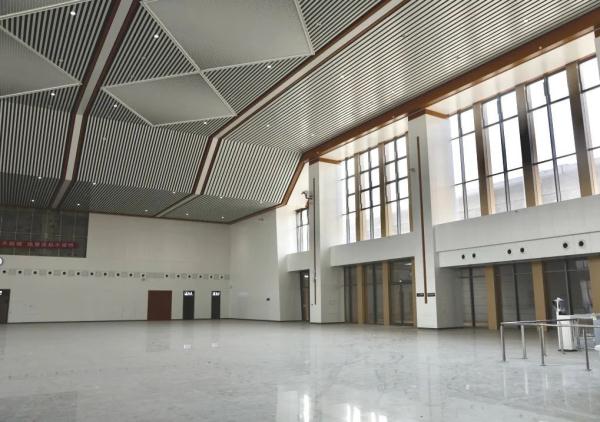 这条时速350公里高铁即将全线开通，4座高铁站亮相