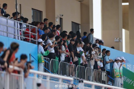 学青会女子100米栏吴艳妮夺冠