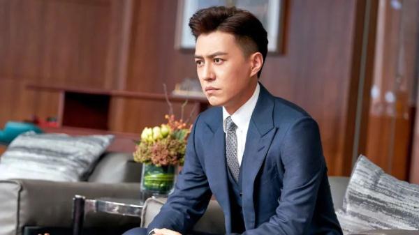 8人被公诉,演员靳东发声! 8人被公诉,演员靳东发声!