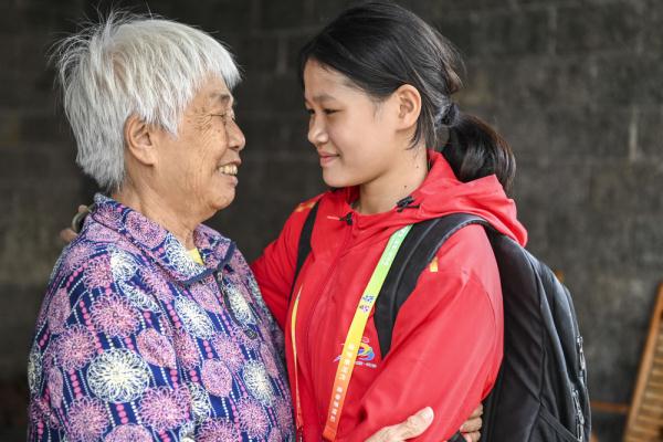 学青会丨李彦郯：“攀”出大山的壮族女孩
