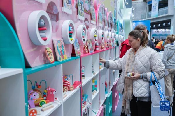 童话云和木制玩具节开幕 童话云和木制玩具节开幕