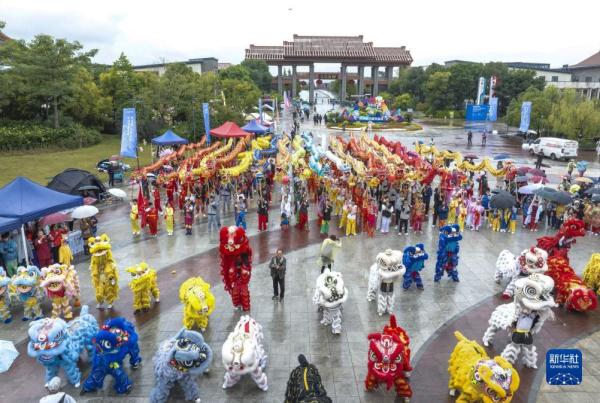 浙江温州：舞龙舞狮传承民俗