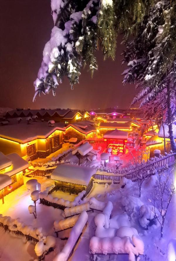 夜游雪乡，一不留神撞进了童话世界