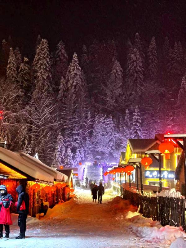 夜游雪乡，一不留神撞进了童话世界