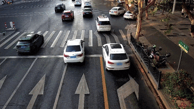 生了，是对龙凤胎！