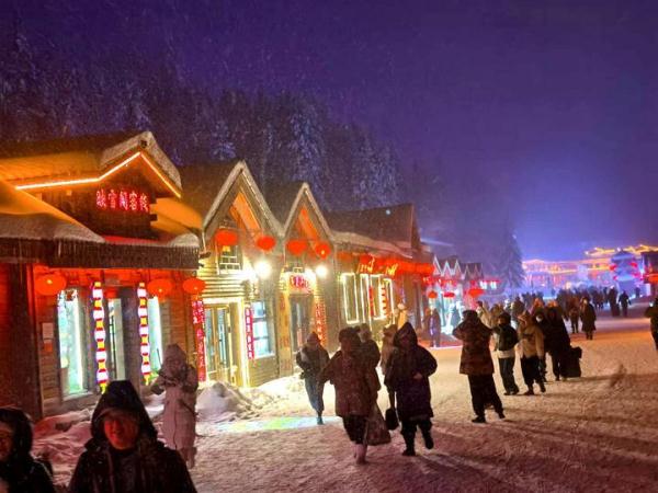 夜游雪乡，一不留神撞进了童话世界