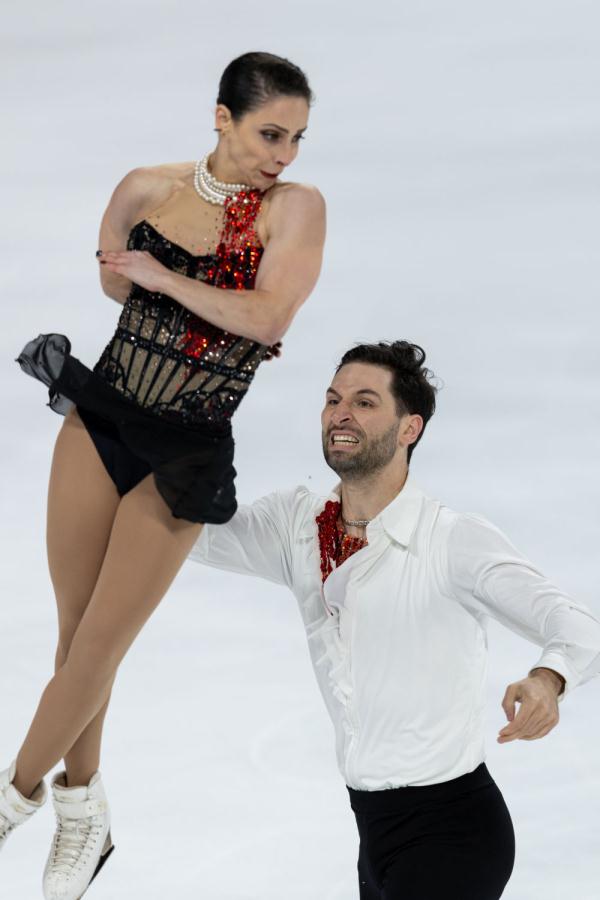 花样滑冰——中国杯:加拿大组合斯特拉托/德尚双人滑夺冠 花样滑冰——中国杯:加拿大组合斯特拉托/德尚双人滑夺冠