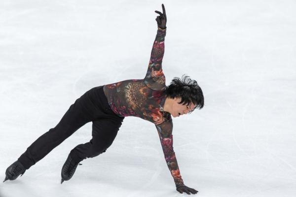 花样滑冰——中国杯:法国选手萧传文男子单人滑夺冠 花样滑冰——中国杯:法国选手萧传文男子单人滑夺冠