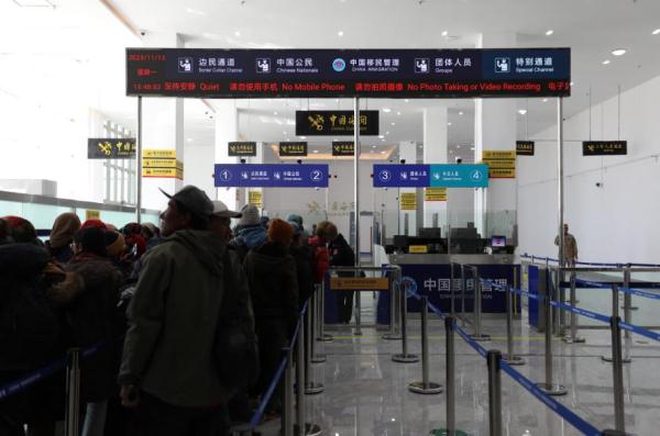 海拔4772米!中国—南亚新贸易通道里孜口岸正式开通 海拔4772米!中国—南亚新贸易通道里孜口岸正式开通